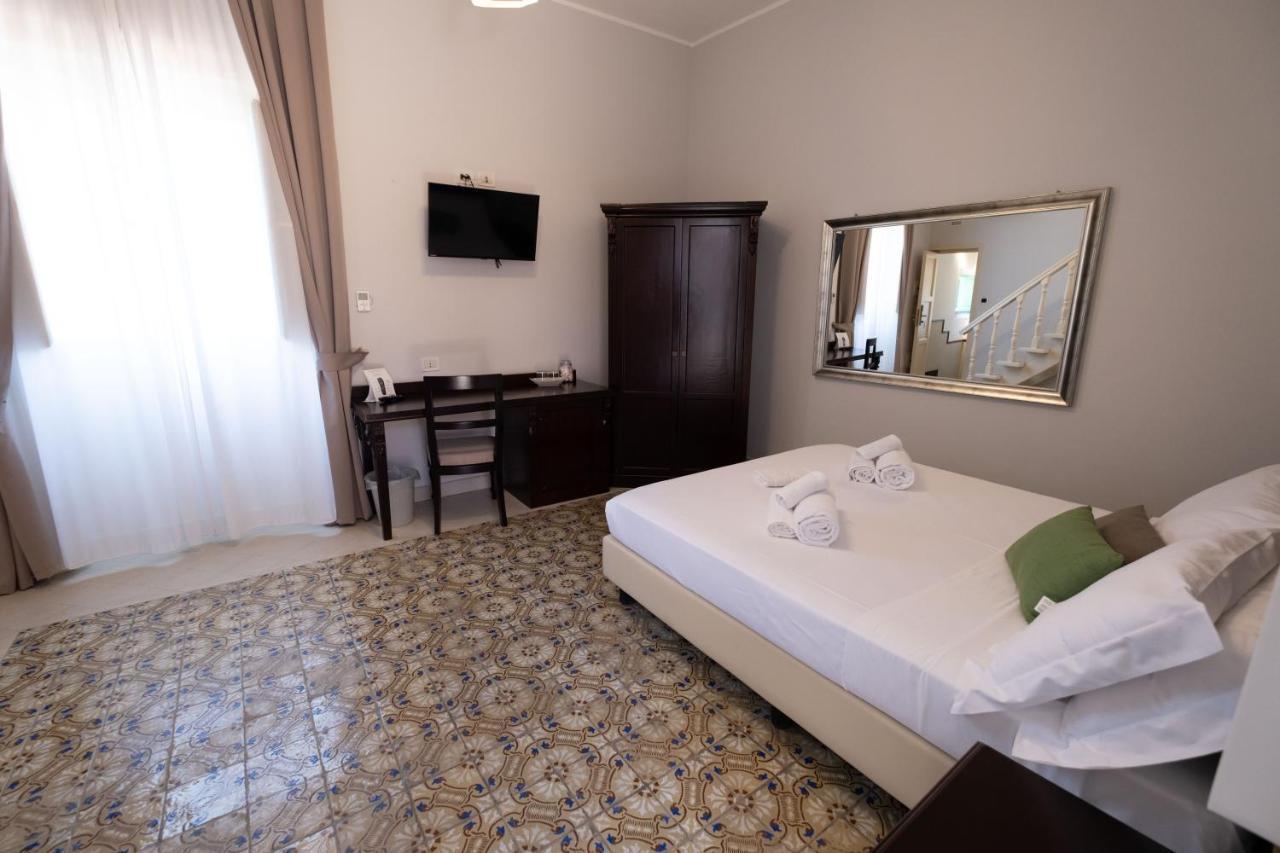 Hotel Borgo Di Ciaula Santa Flavia Exteriér fotografie